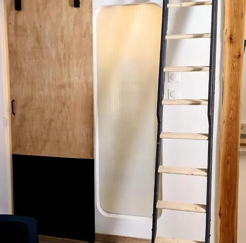 Modern Loft Down Town 公寓 *