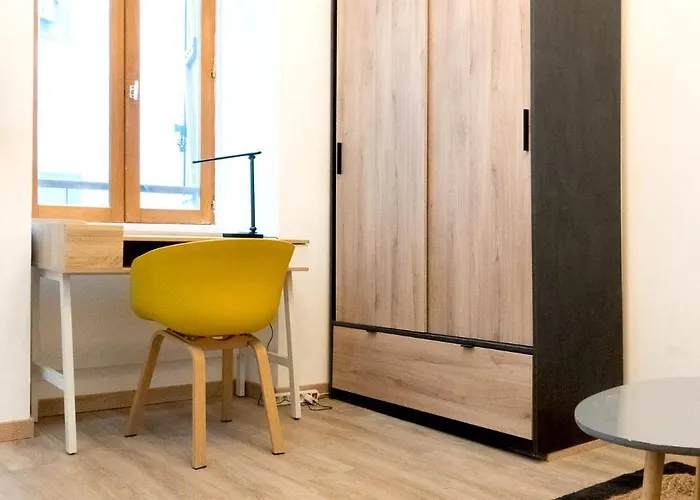 Modern Loft Down Town 公寓